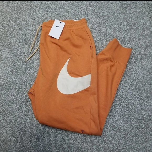 Nike Size XL  Men NSW Swoosh Semi Brushed Back Fleece Pants Orange DD6001-808 - Picture 1 of 8